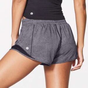 Lululemon Hotty Hot Shorts running workout pockets low rise lined